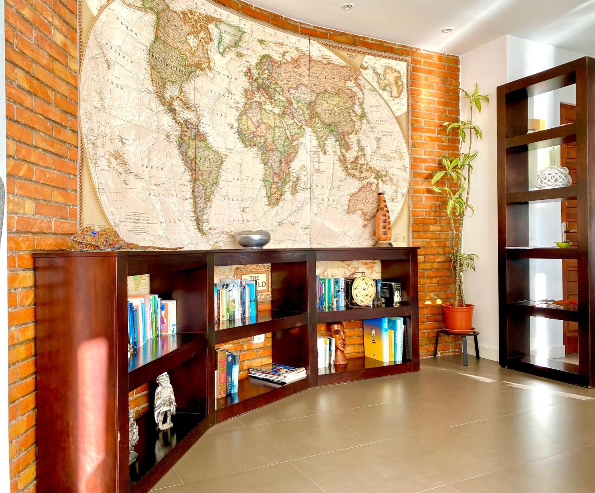 Modern Apartment Stunning Sea Views And Pool 네르하 외부 사진